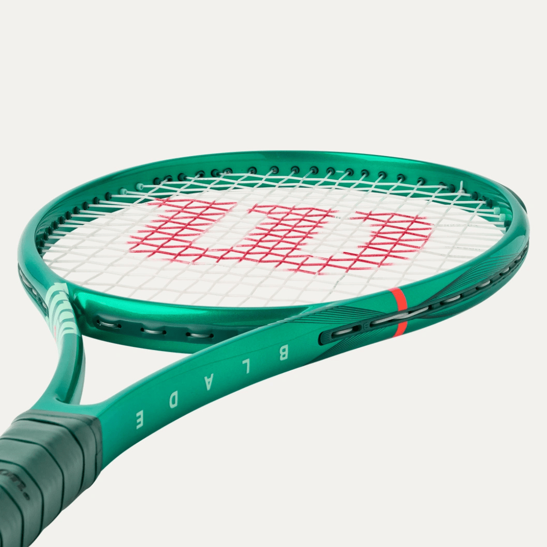 Wilson Blade 100 Pro v10 295g (16x20) tennisketcher