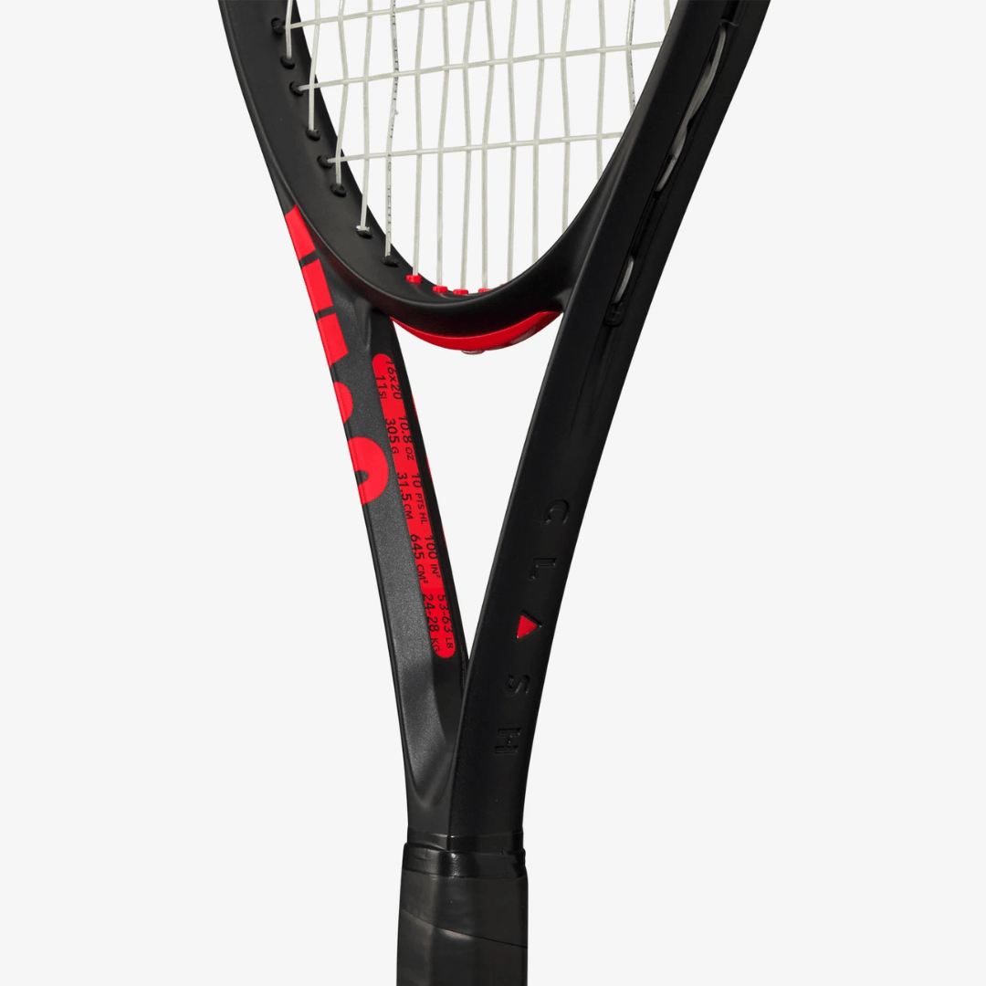 Wilson Clash 100 Pro v3 tennis racket