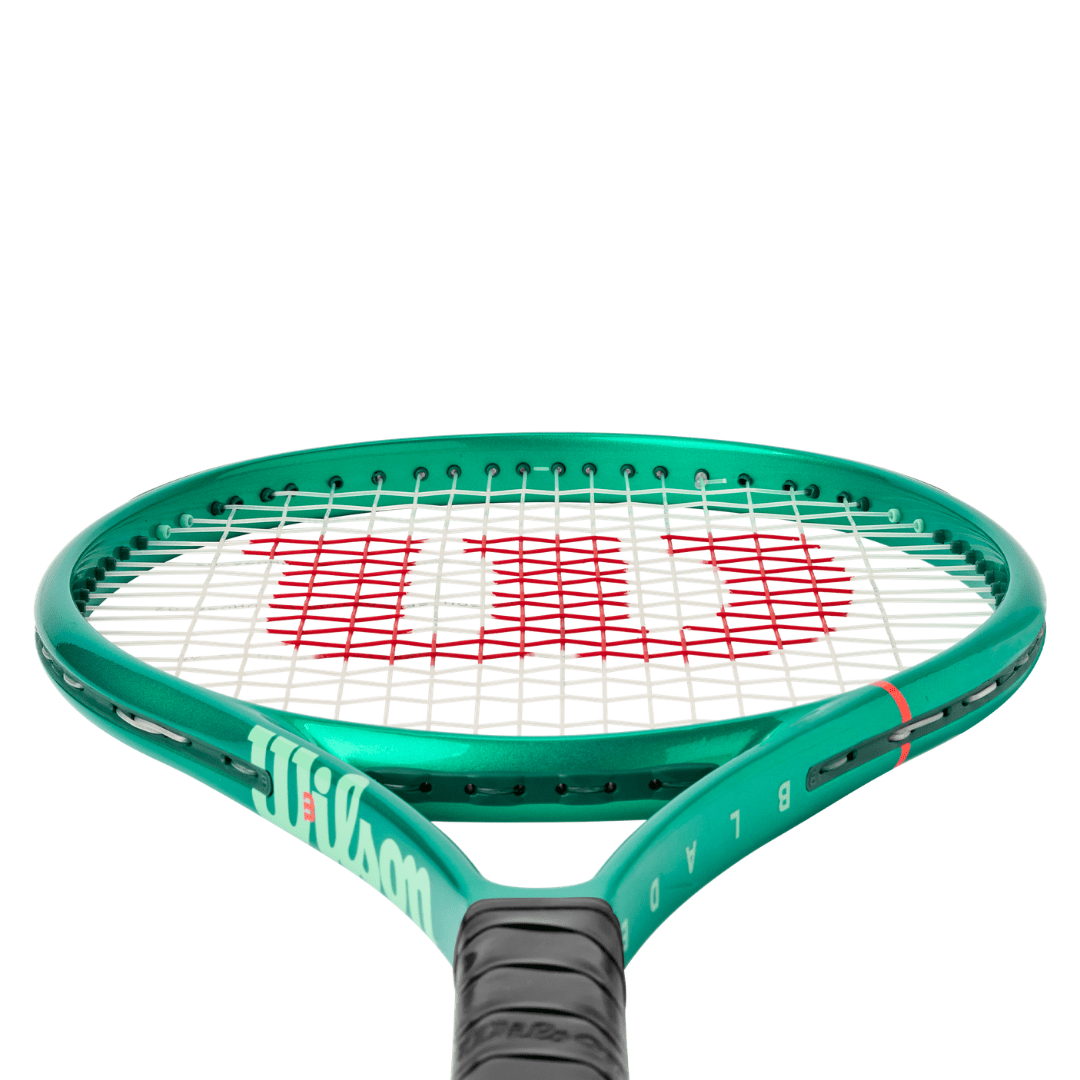 Wilson Blade 25 v10 245g (16x19) junior tennis racket
