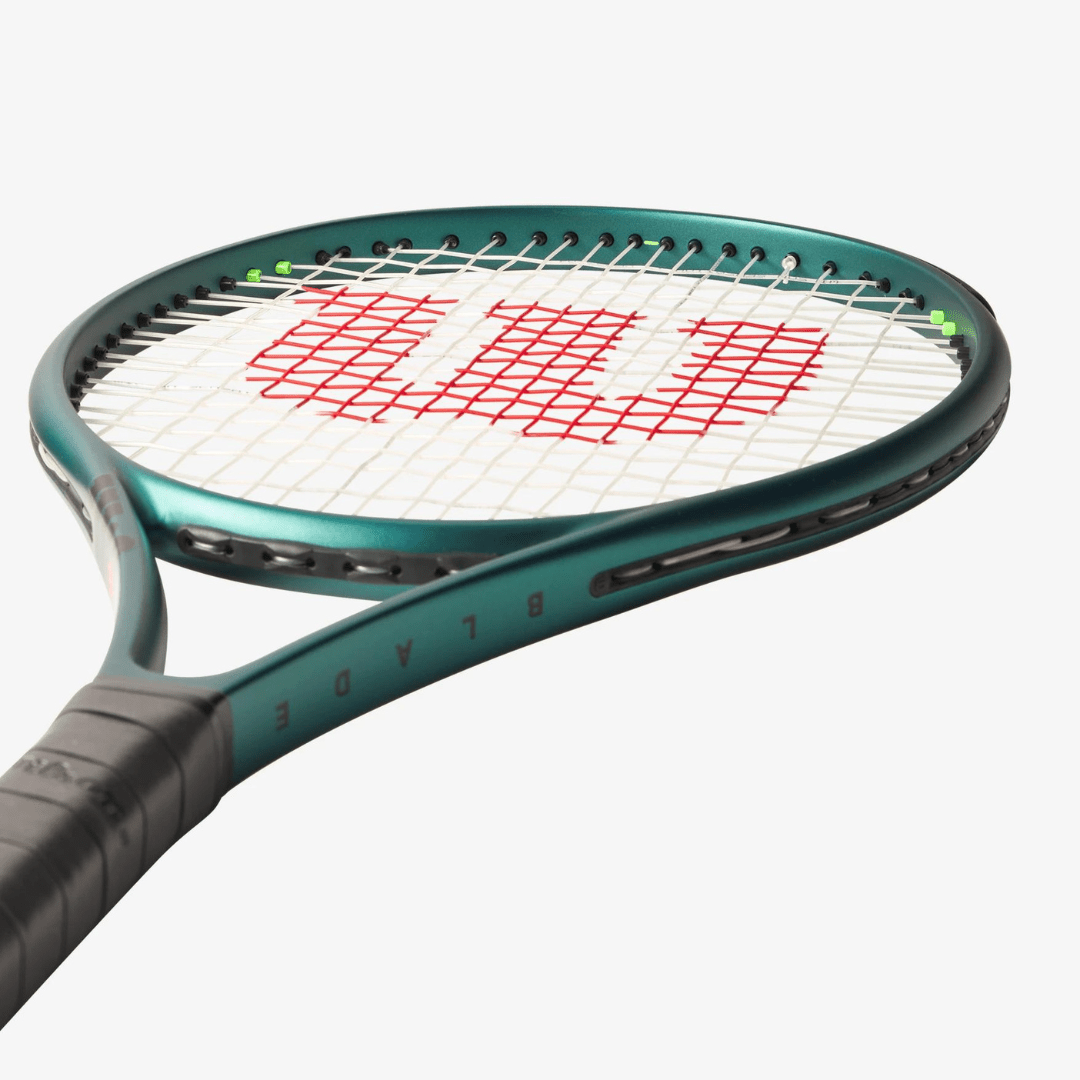 Wilson Blade 25 v9 245g (16x19) tennis racket