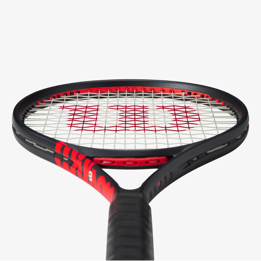 Wilson Clash 100 v3 tennis racket