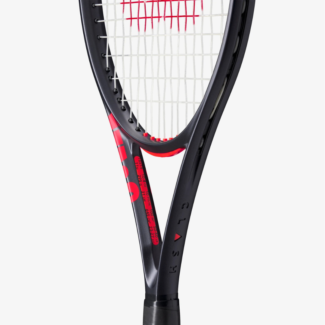 Wilson Clash 100 v3 tennis racket