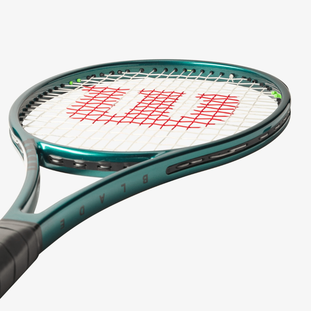 Wilson Blade Pro 98 v9 305g (16x19) tennisketcher